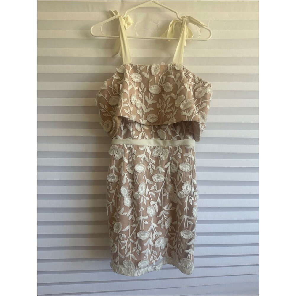 Jarlo of London Beige Cocktail Dress Women's Size 4 Elegant Classic